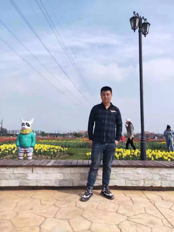 海阔天空的第一张照片--保定相亲服务中心