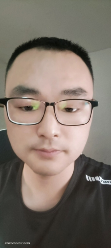 潮湿的心的第一张照片--保定相亲服务中心